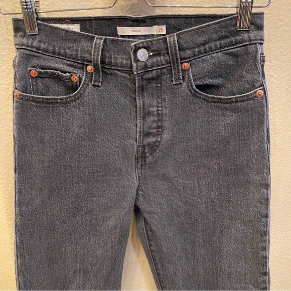 LEVI’S Premium Women Gray Wedgie Stretchy Jeans Size 25-Fit Small - Picture 2 of 11